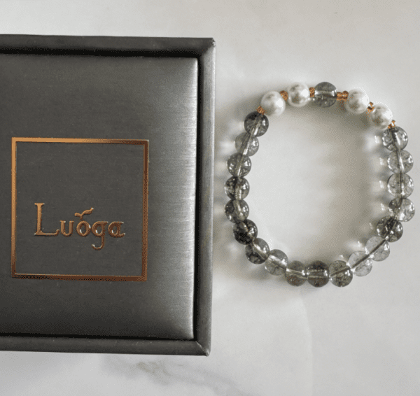 LUOGA Natural Green Phantom Quartz & Freshwater Pearl Bracelet (8mm) - Elegant Healing Crystal Bangle for Women